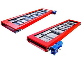 Scraper chip conveyor
